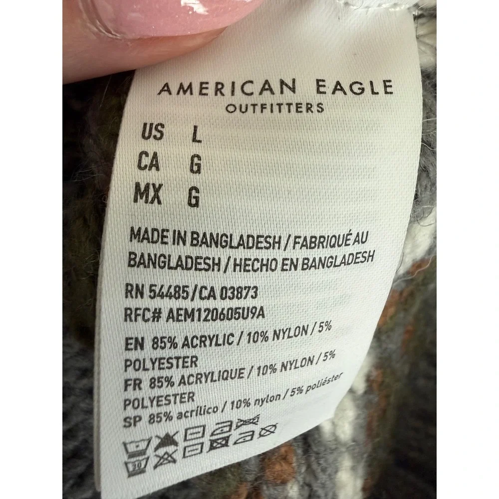 American Eagle Mens Grey Fair Isle Crewneck Sweater Size Large Knit Pullover